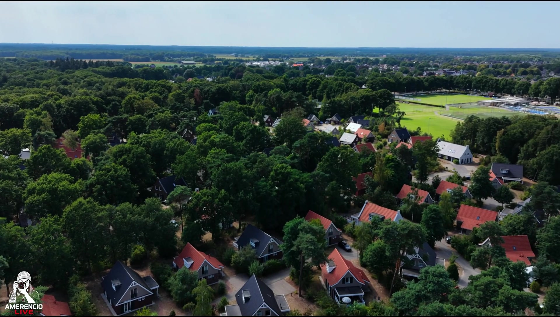 Drone boven groene omgeving